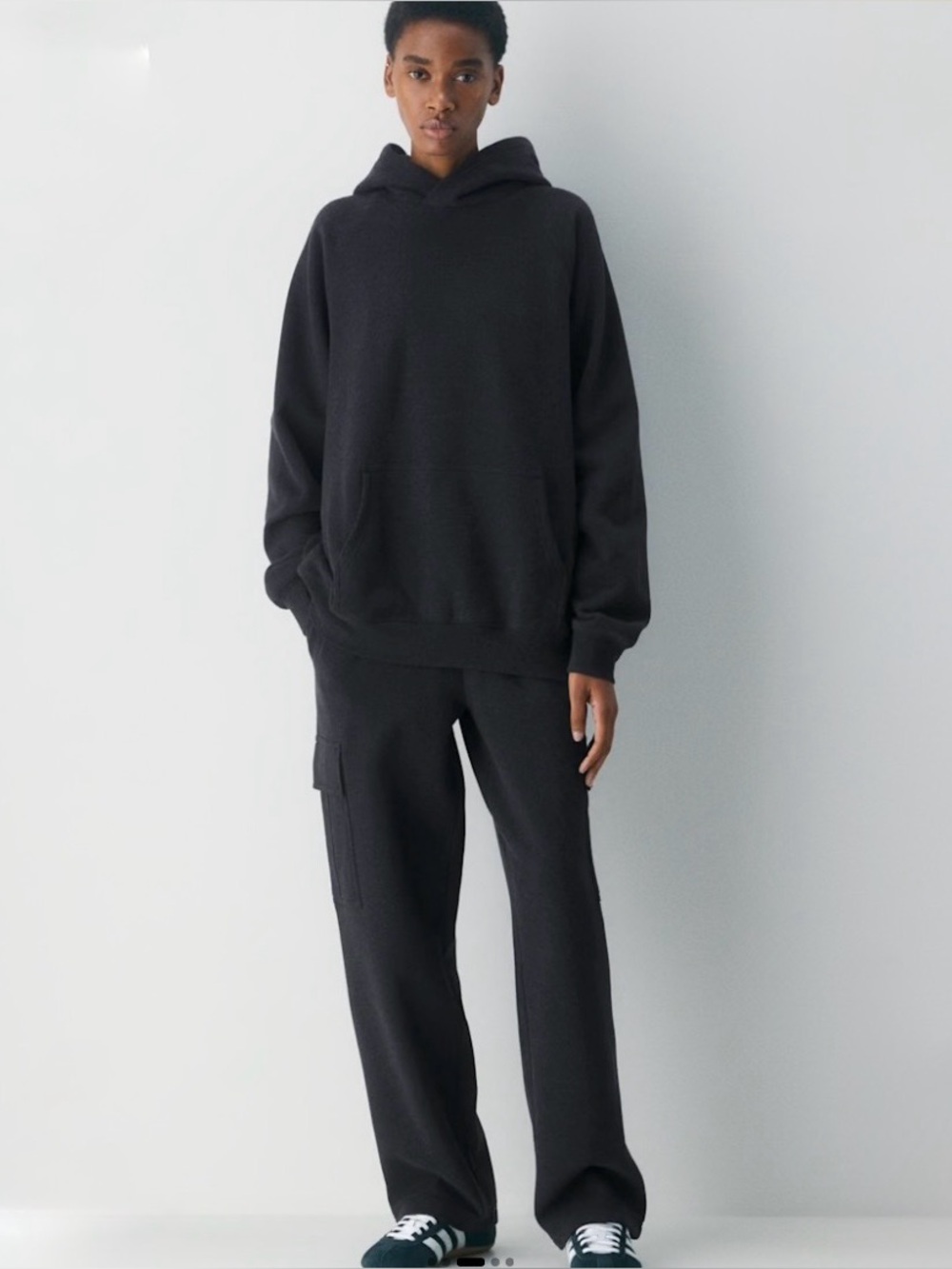 aritzia heather black mega raglan Hooded Sweatshirt nwt xl